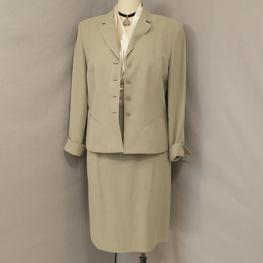 Silk & Linen Blend Skirt Suit Quality Classic Neutral Khaki Tan Blazer Natural